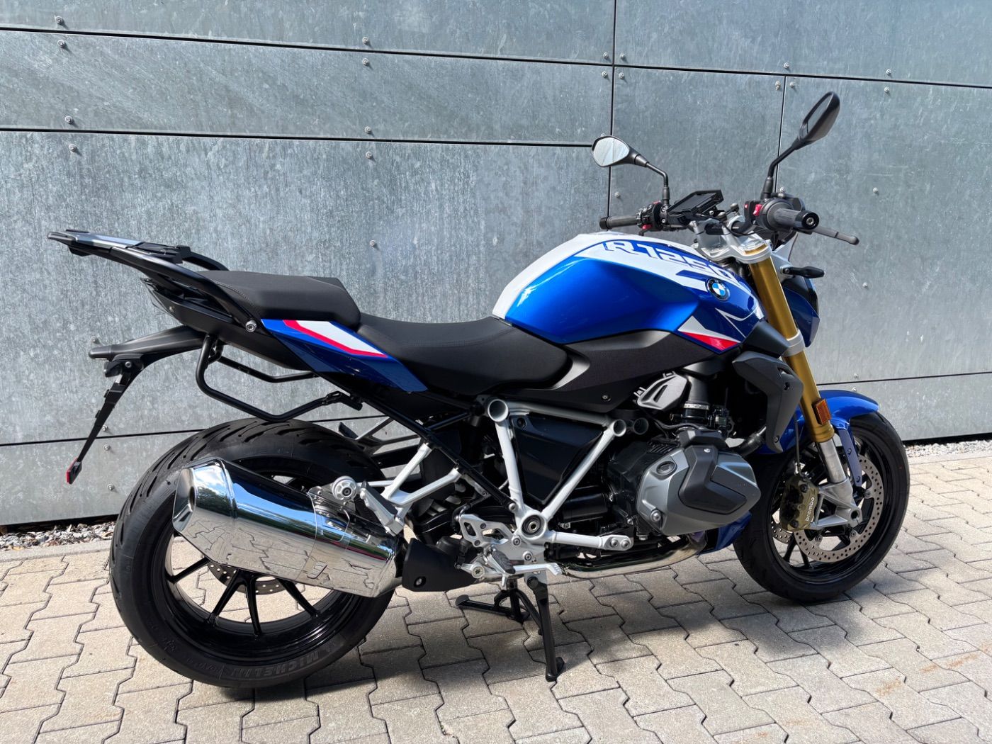 Fahrzeugabbildung BMW R 1250 R Style Sport 4 Pakete