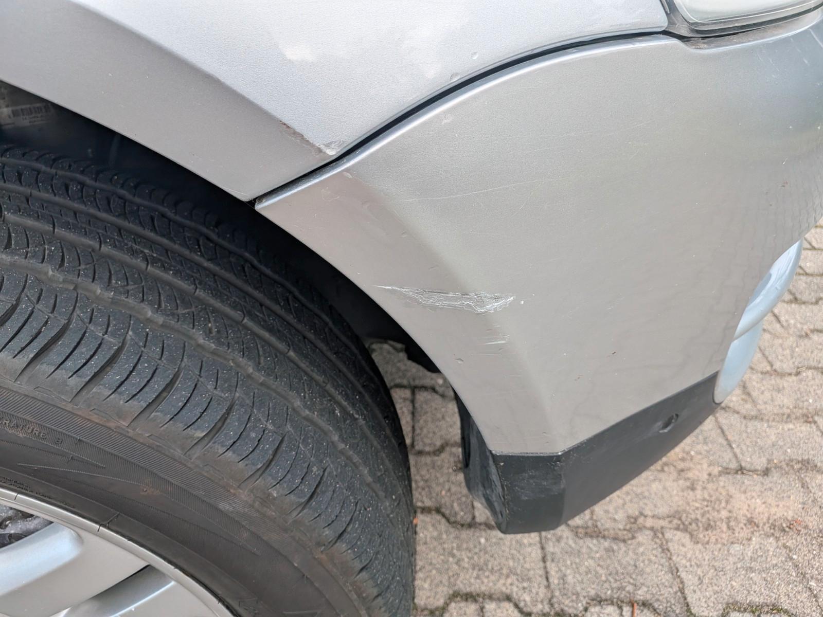 Volkswagen Touareg 2005 — photo 12