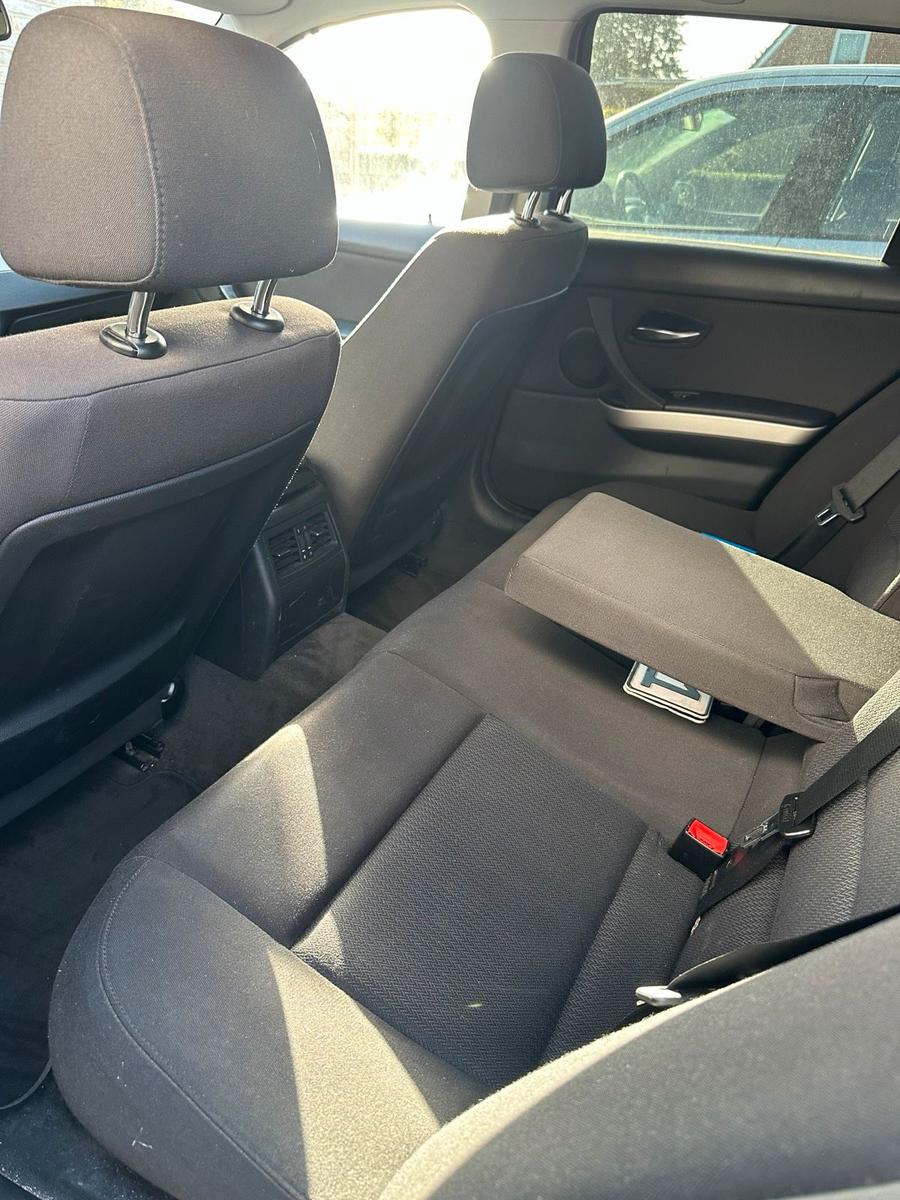 BMW 320 2012 — photo 5