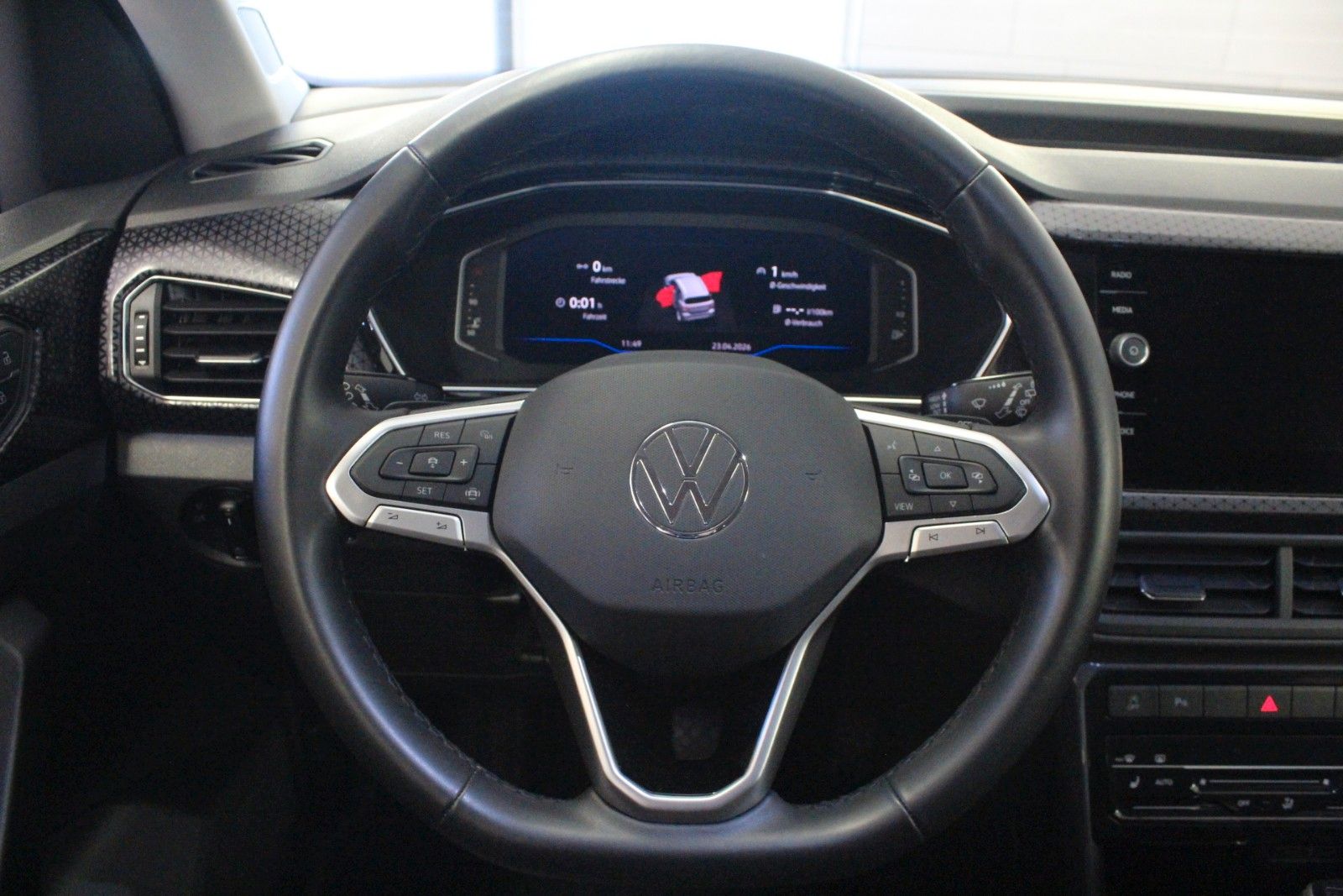 Fahrzeugabbildung Volkswagen T-Cross 1.0 TSI DSG *Sitzhzg*Kamera*AHK