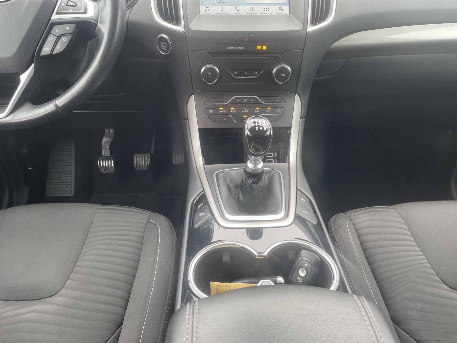 Fahrzeugabbildung Ford S-Max S-MAX Business