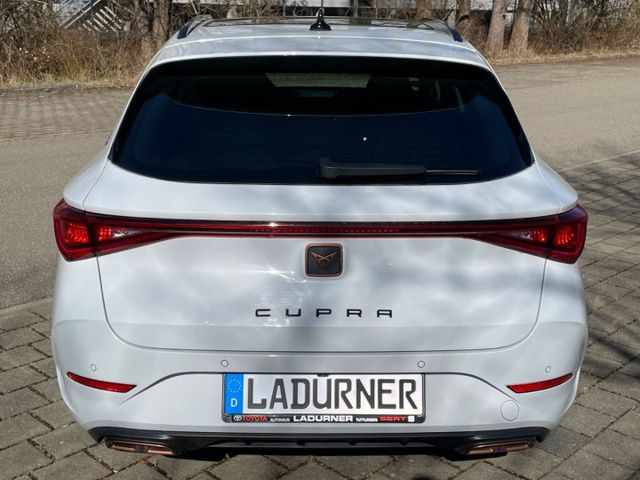 Leon Sportstourer VZ 1.4 e-Hybrid Matrix Pano