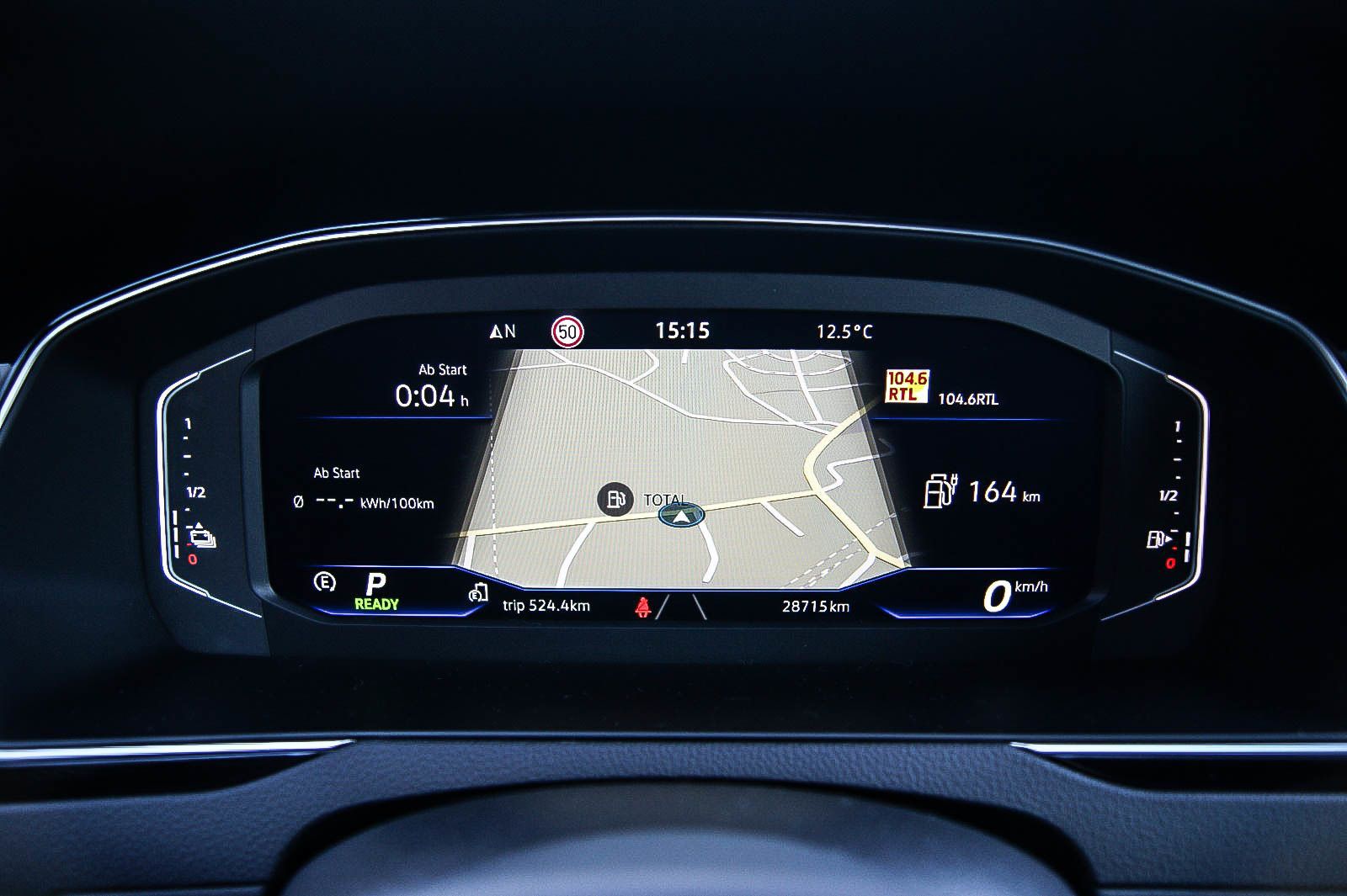 Fahrzeugabbildung Volkswagen Passat Variant HYBRID GTE iQ HEAD-UP ACC WINTER