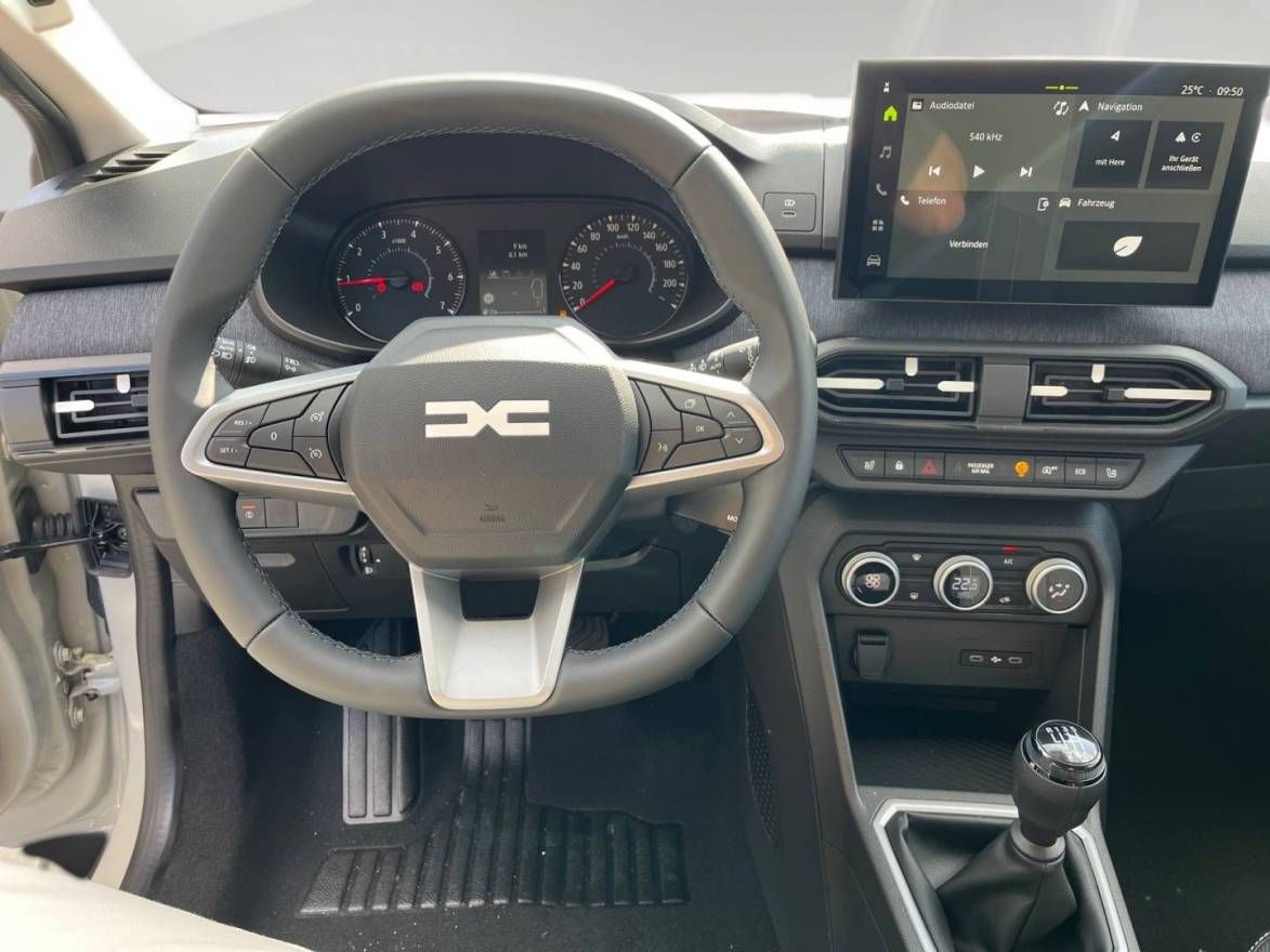 Fahrzeugabbildung Dacia Jogger Expression TCe 110 7-Sitzer