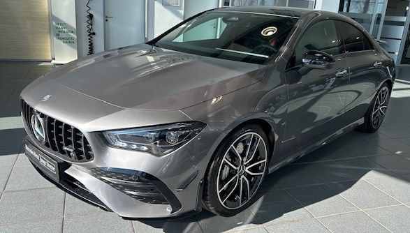 Mercedes-Benz CLA 35 AMG