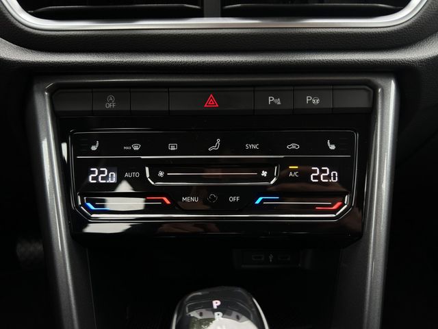 T-Roc 2.0 TDI Style DSG SHZ NAVI ACC FACEL. LED
