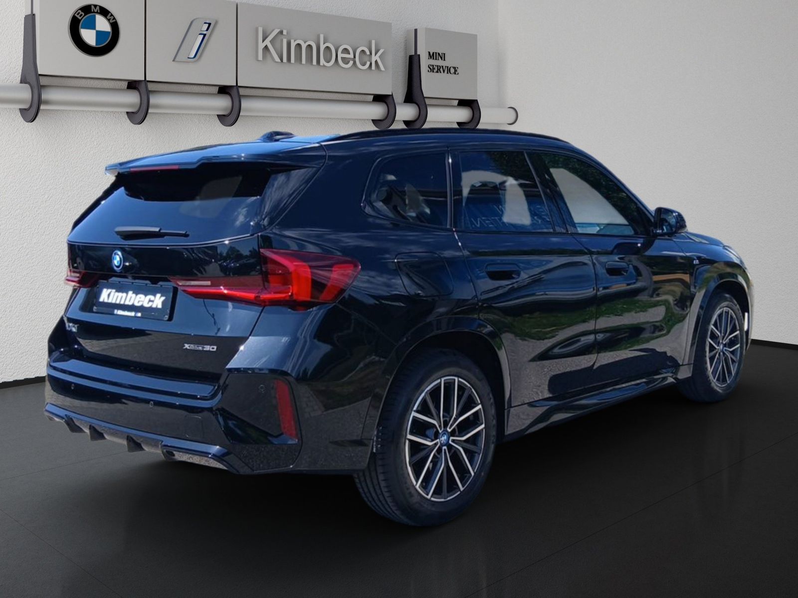 BMW iX1 xDrive30 M SPORT Pano AHK H&K ParkAss Navi foto 2