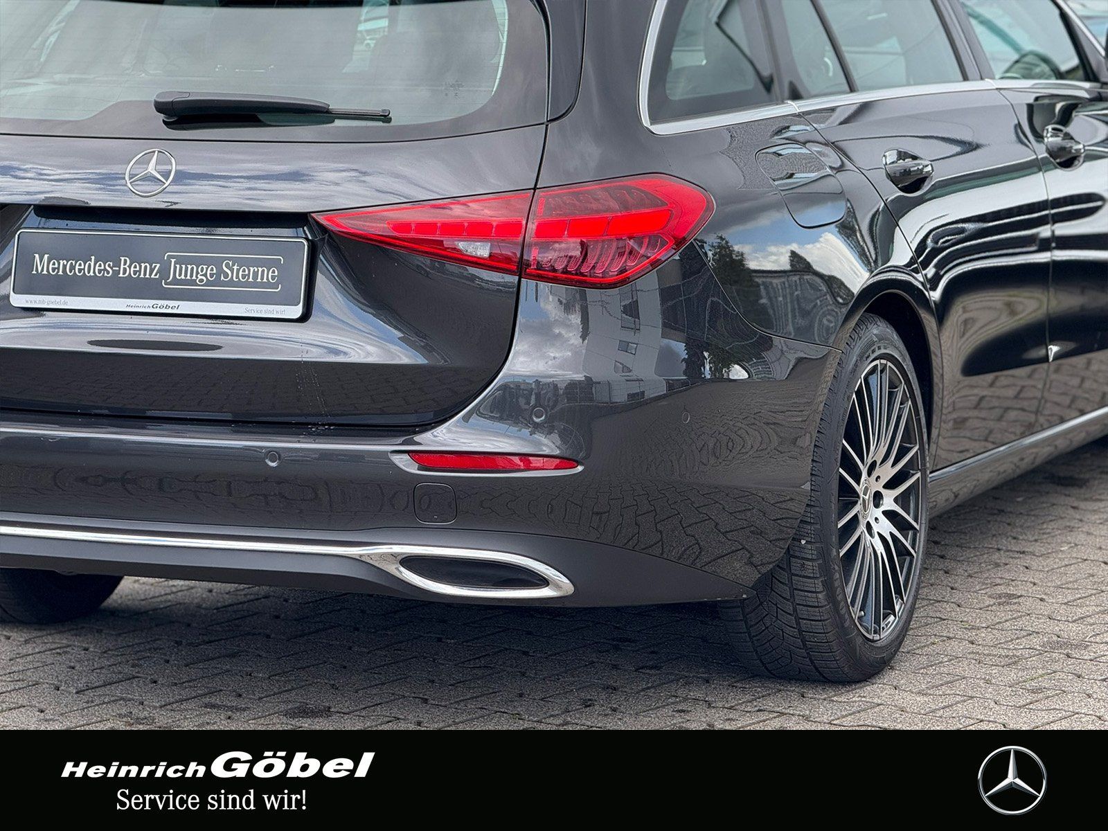 Fahrzeugabbildung Mercedes-Benz C 180 T Avantgarde*PANO*TOTWINKEL*LED*KAMERA*