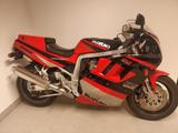 Suzuki GSXR 1100 - GSXR 1100