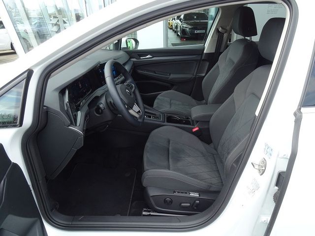 Golf  2.0 TDI DSG Style - LED Plus / Navi