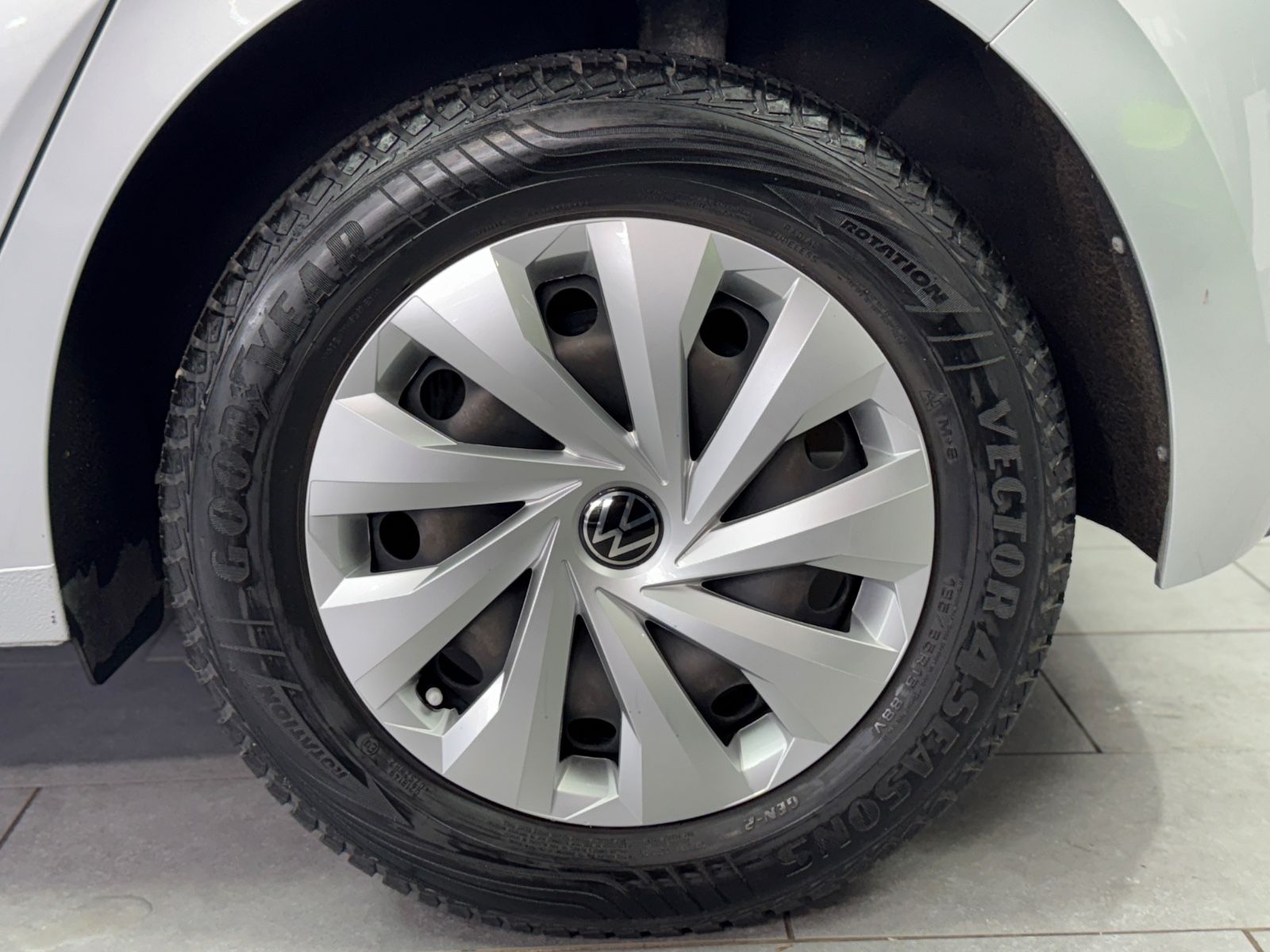 Fahrzeugabbildung Volkswagen Polo VI Comfortline|PDC|NAVI|1.HAND