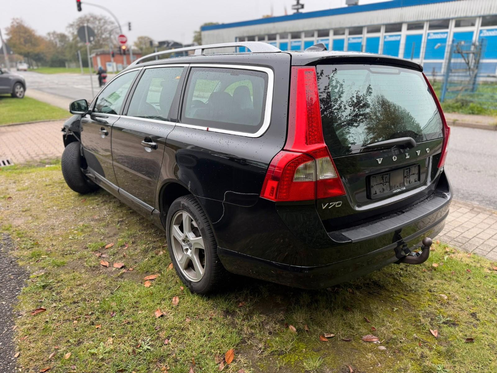 Volvo V70 2011 — photo 10