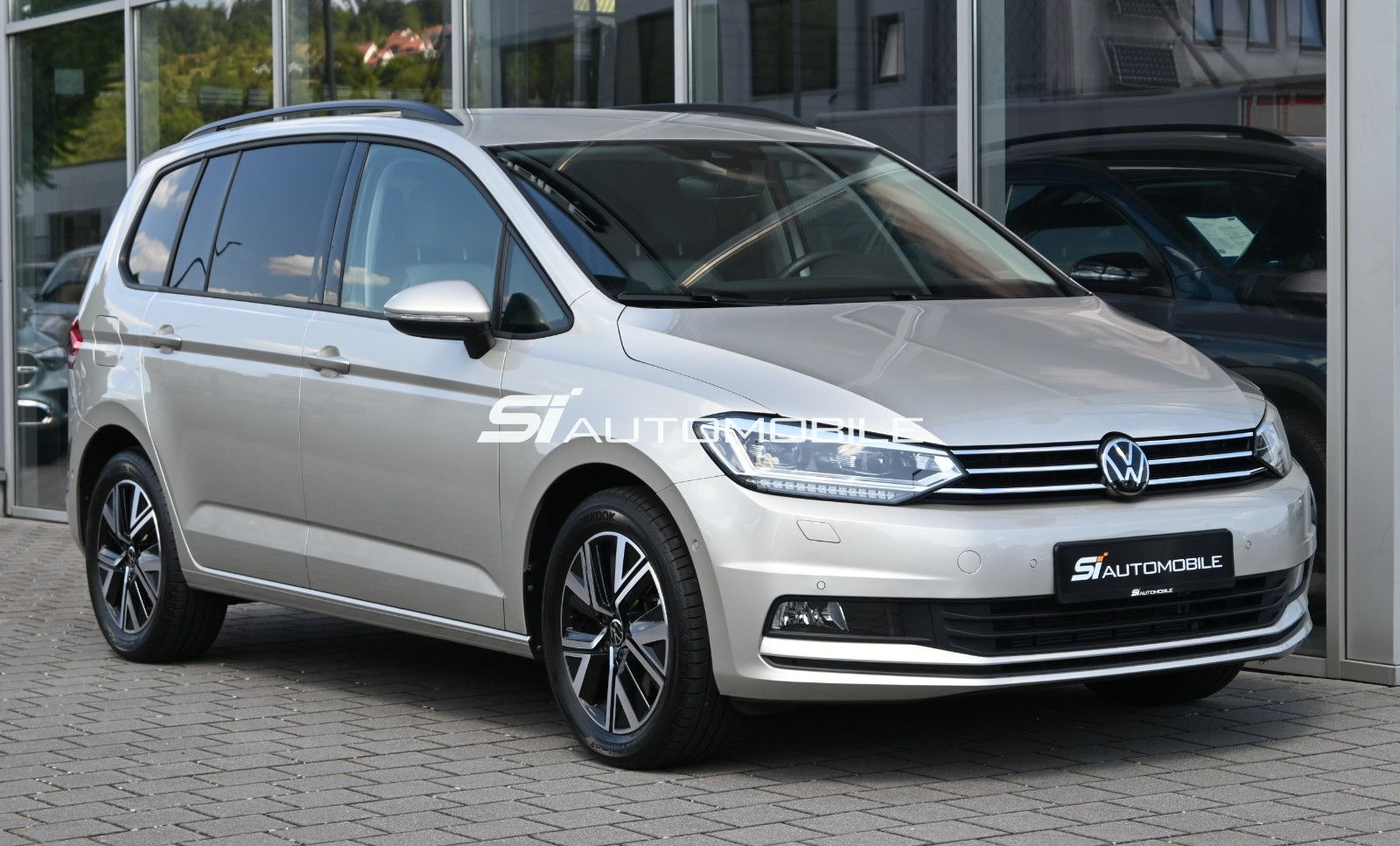 Fahrzeugabbildung Volkswagen Touran 2.0 TDI DSG Comfortline °UVP 58.943€°STHZ