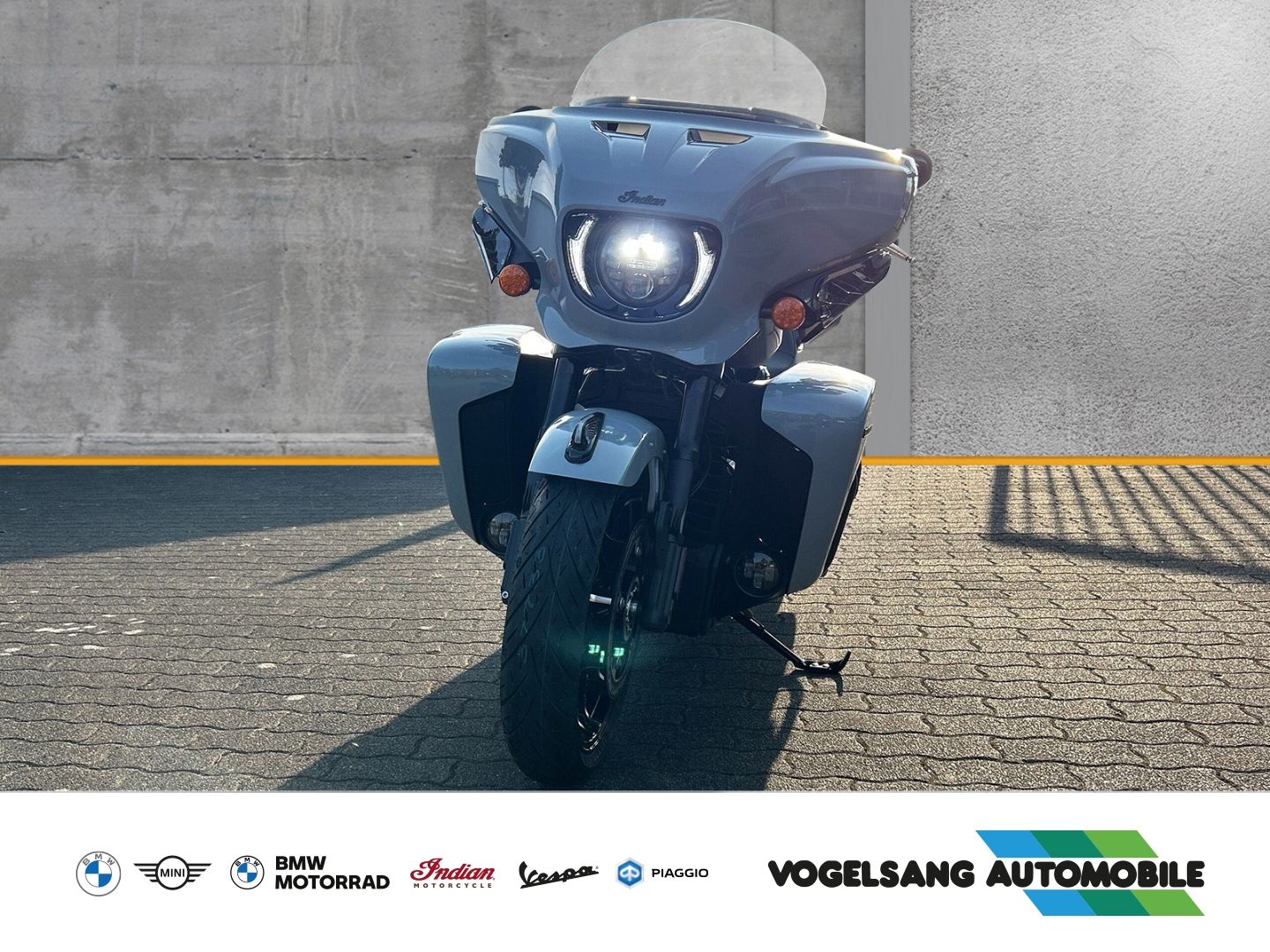 Fahrzeugabbildung Indian Roadmaster Powerplus Dark Horse Koffer, TopCase,