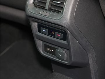Volkswagen Tiguan Join 1.5 TSI Pano AHK Kamera Navi