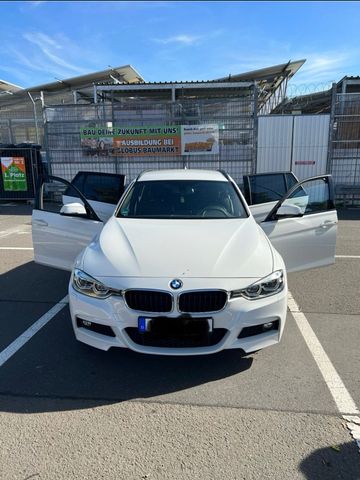 BMW 320i xDrive Touring M Sport Shadow Auto. M S...