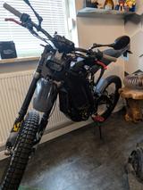 Sur-Ron X-Light-Bee - SUR-RON MOTORRAD
