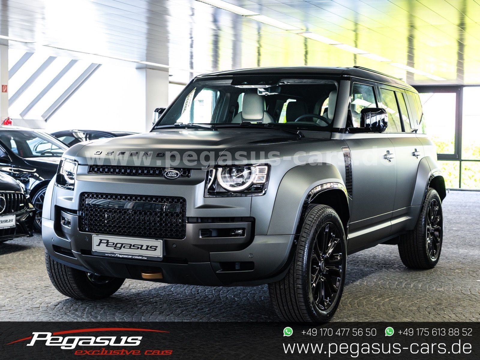 LAND ROVER Defender - 4