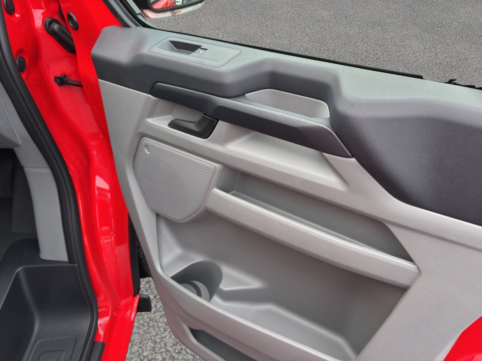 Fahrzeugabbildung Ford Transit Custom 320 L1 Trend FWD