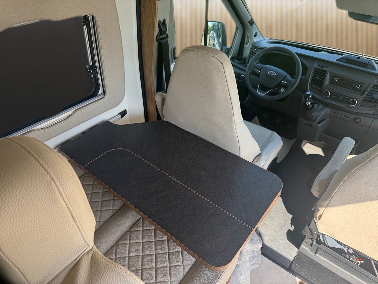 Fahrzeugabbildung Karmann Dexter 4x4 DE 560 AW Klima, Heizung 4KW, RFK