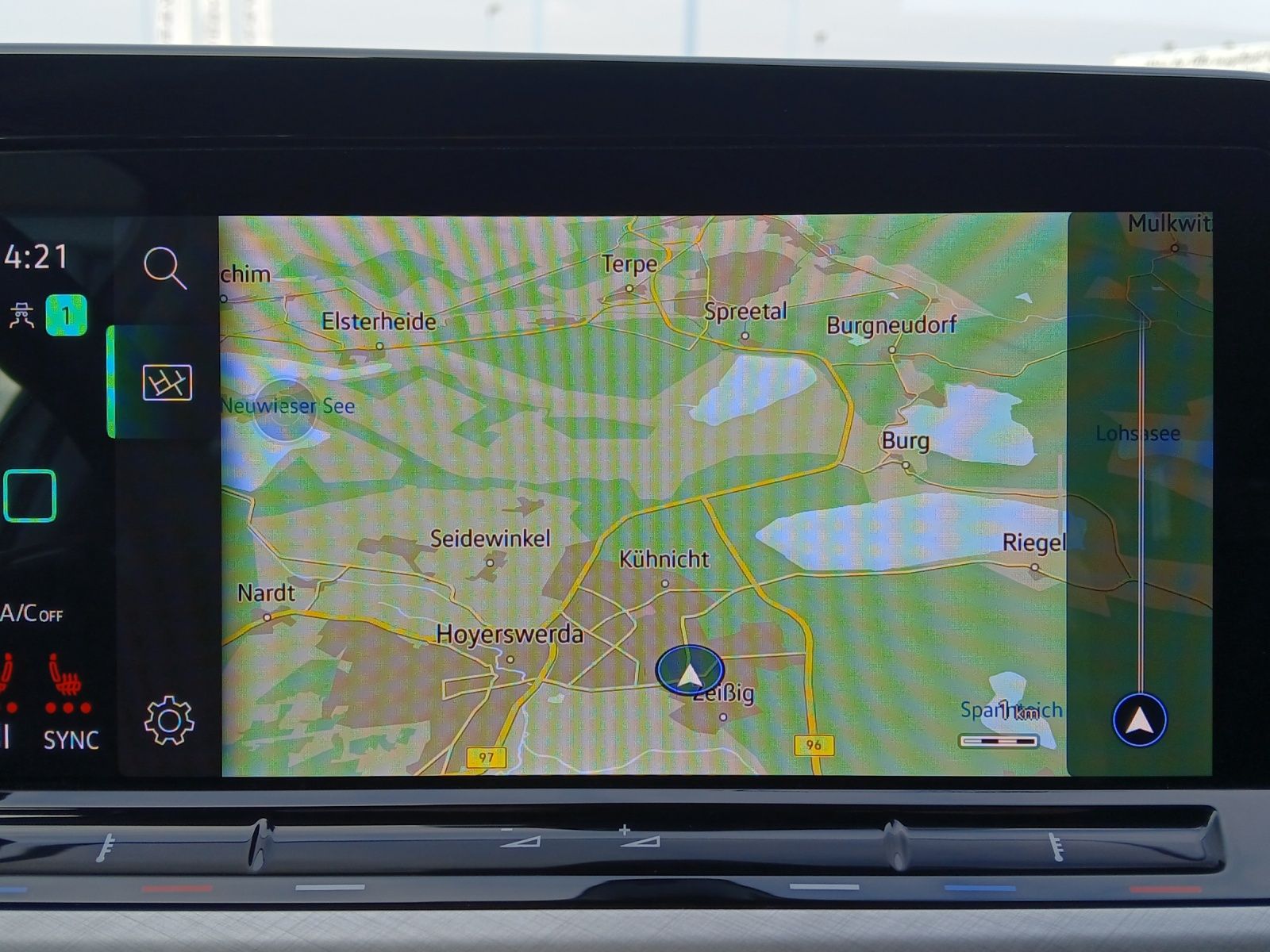 Fahrzeugabbildung Volkswagen Golf VIII Variant TDI Life DSG LED Navi AID ACC