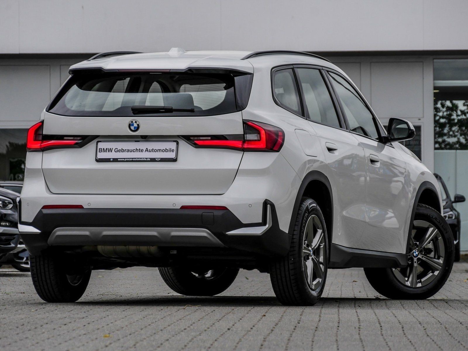 BMW X1 xDrive23d RFK NAVI LED Sound Syst. PDC V H foto 2