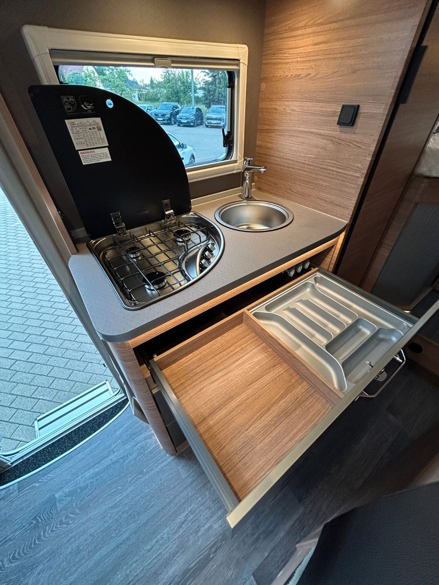 Fahrzeugabbildung Weinsberg CaraSuite EDITION Spicy 650 MEG 2026