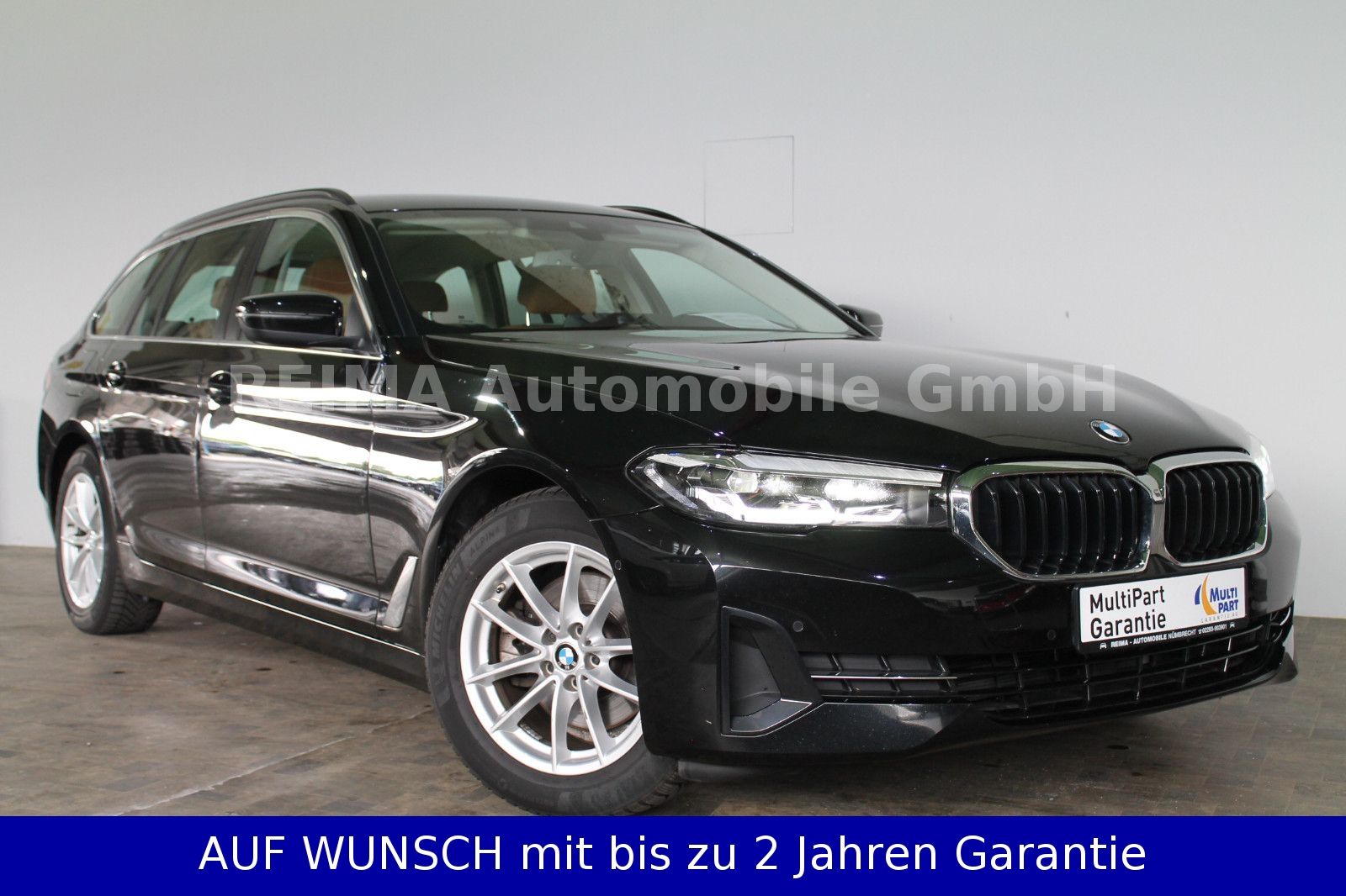 Fahrzeugabbildung BMW 520i  Touring Automatik, LED, Leder, Navi