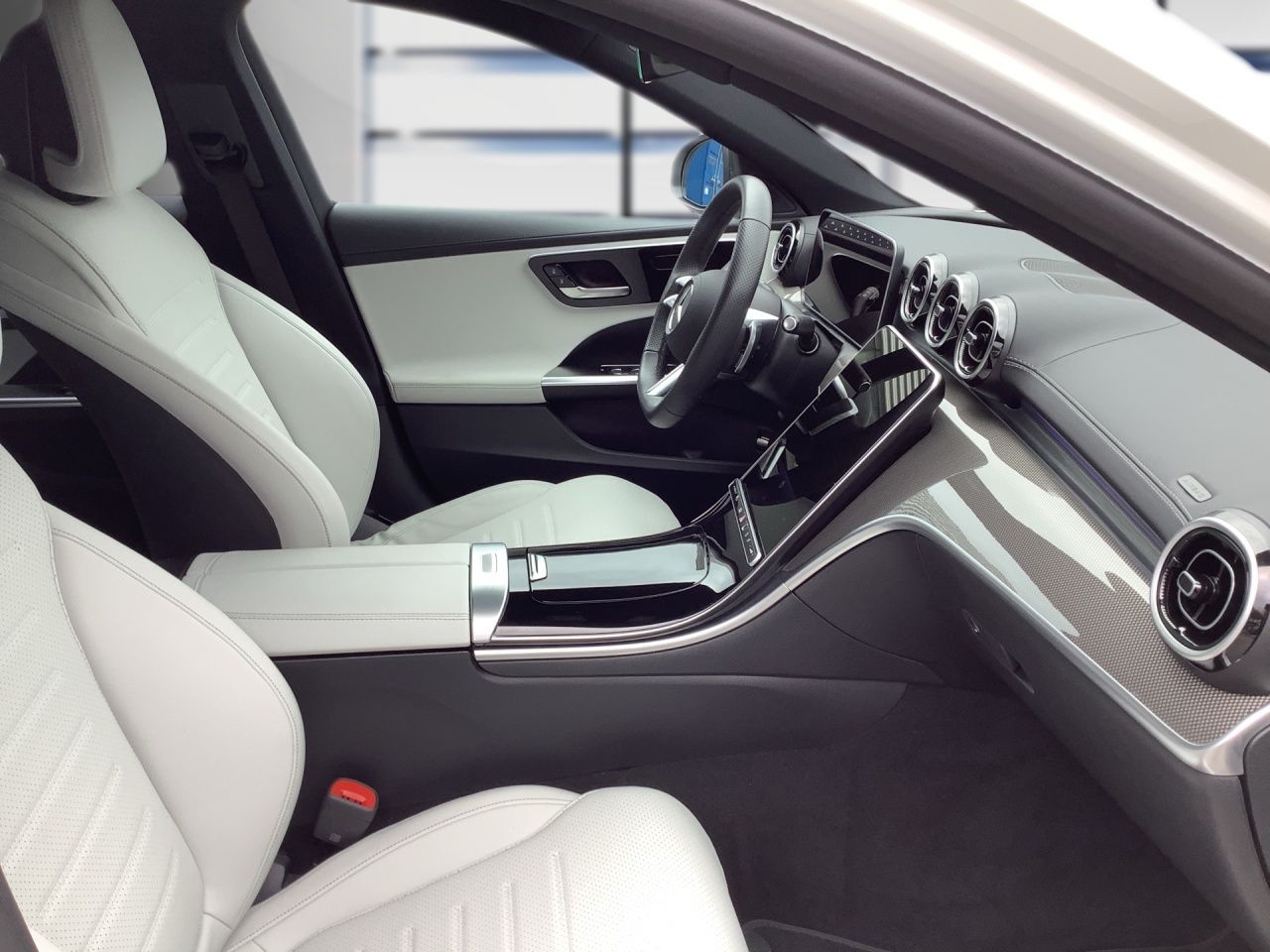 Fahrzeugabbildung Mercedes-Benz C 180 T AMG+NIGHT+DIGITALL+AHK+LENKRADHEIZ+