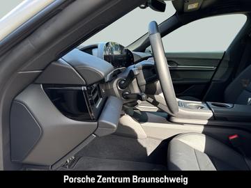 صورة مصغرة 23 لـ 2025 Porsche TAYCAN