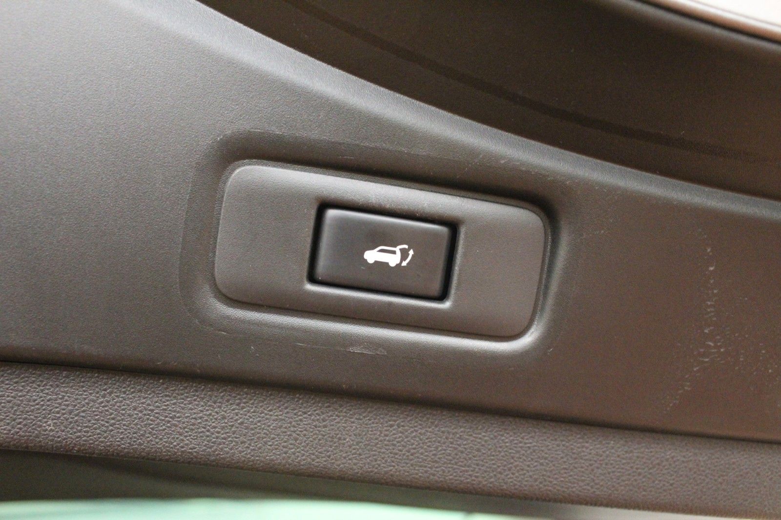 Fahrzeugabbildung Renault Espace Initiale Paris dCi 190 EDC *Volle Ausst.*