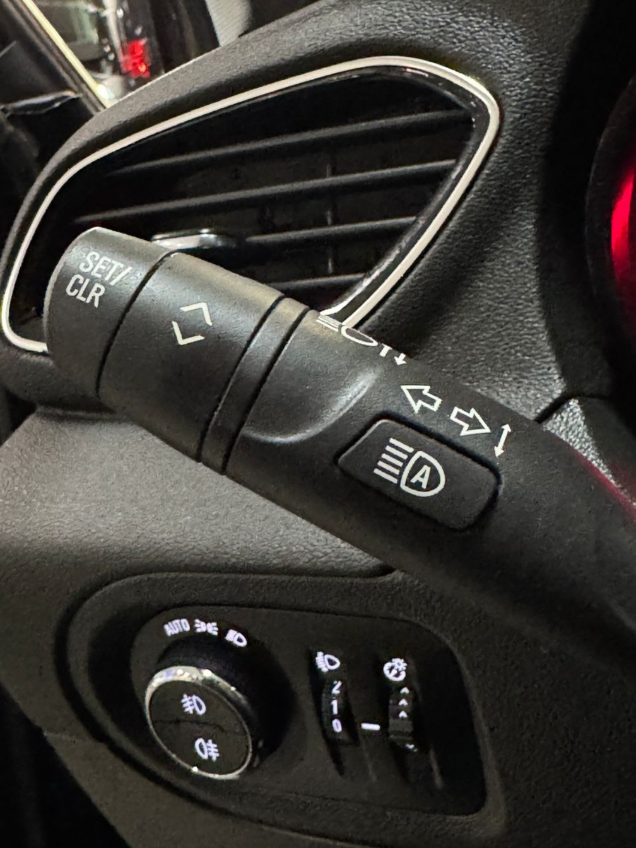 Fahrzeugabbildung Opel Grandland (X) SPORTPAKET & DESIGN LINE AHK LED+