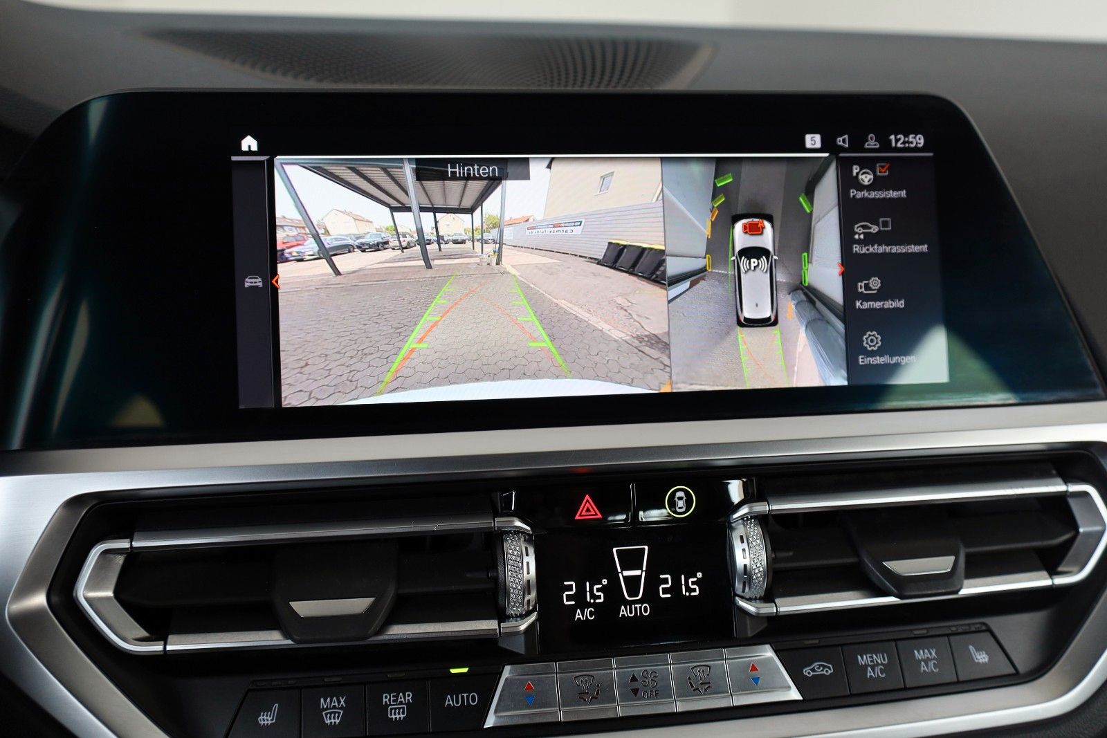 Fahrzeugabbildung BMW 318d Touring Sport Line,Leder,Navi,LED,HUD,AHK e