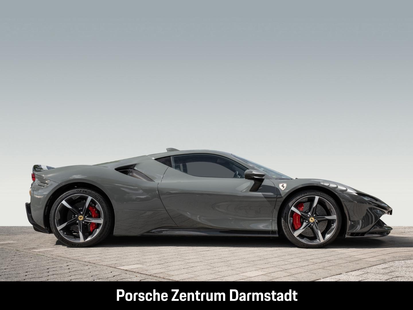 Ferrari SF90 Stradale Asseto Fiorano NP:562.850€