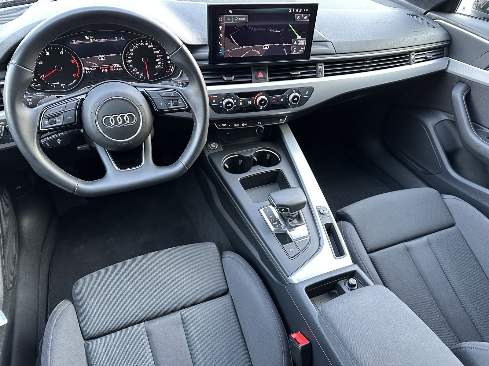 Fahrzeugabbildung Audi A4 Avant 40 TDI Advanced NAV+LED+HUD+TEMPOMAT+PP