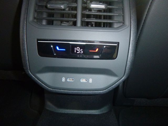 Fahrzeugabbildung Cupra Formentor 1,5 TSI >AUT/LED/NAVI/Kamera/PDC/FullL