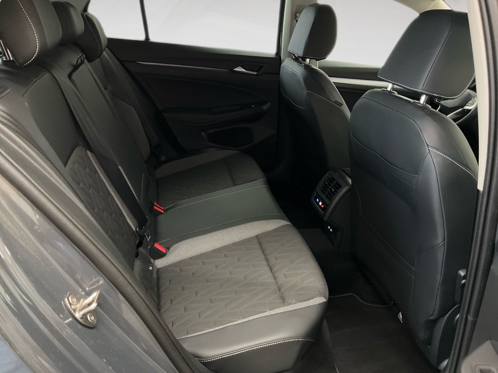 Volkswagen Golf - Bild 10