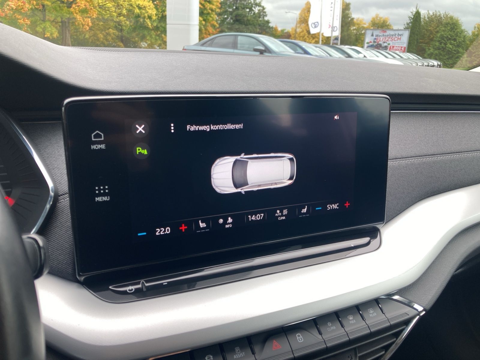 Fahrzeugabbildung SKODA Octavia Combi TDI First-Edition DSG LED Navi PDC