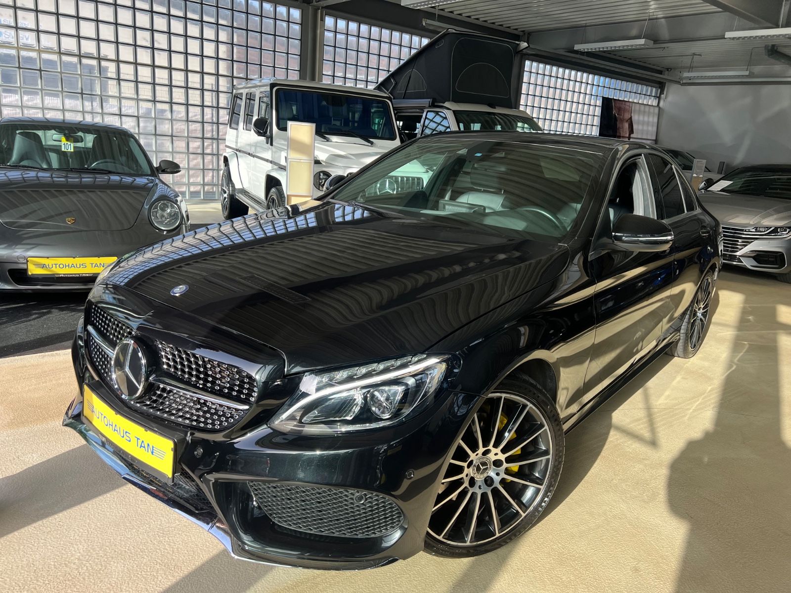 Fahrzeugabbildung Mercedes-Benz C 200 CGI Lim AMG LINE *AMBIENTE*KAMERA*HEAD-UP*