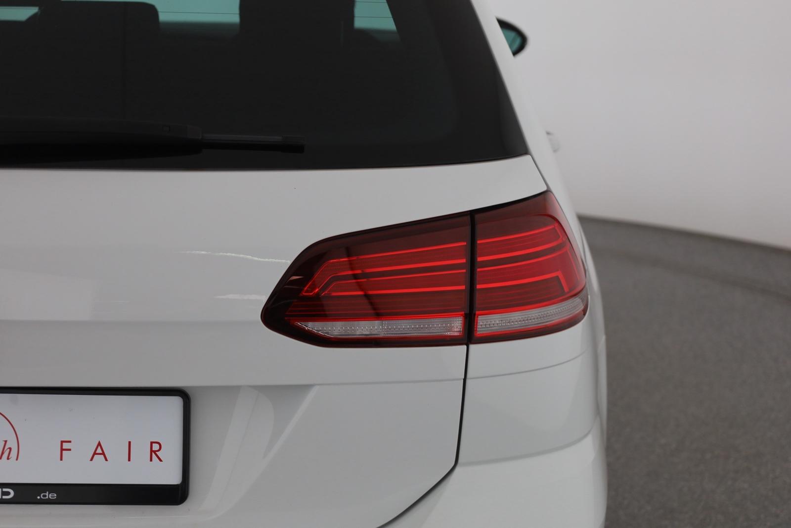 Volkswagen Golf VII Variant 1.0 TSI Navi Sitzheizung PDC