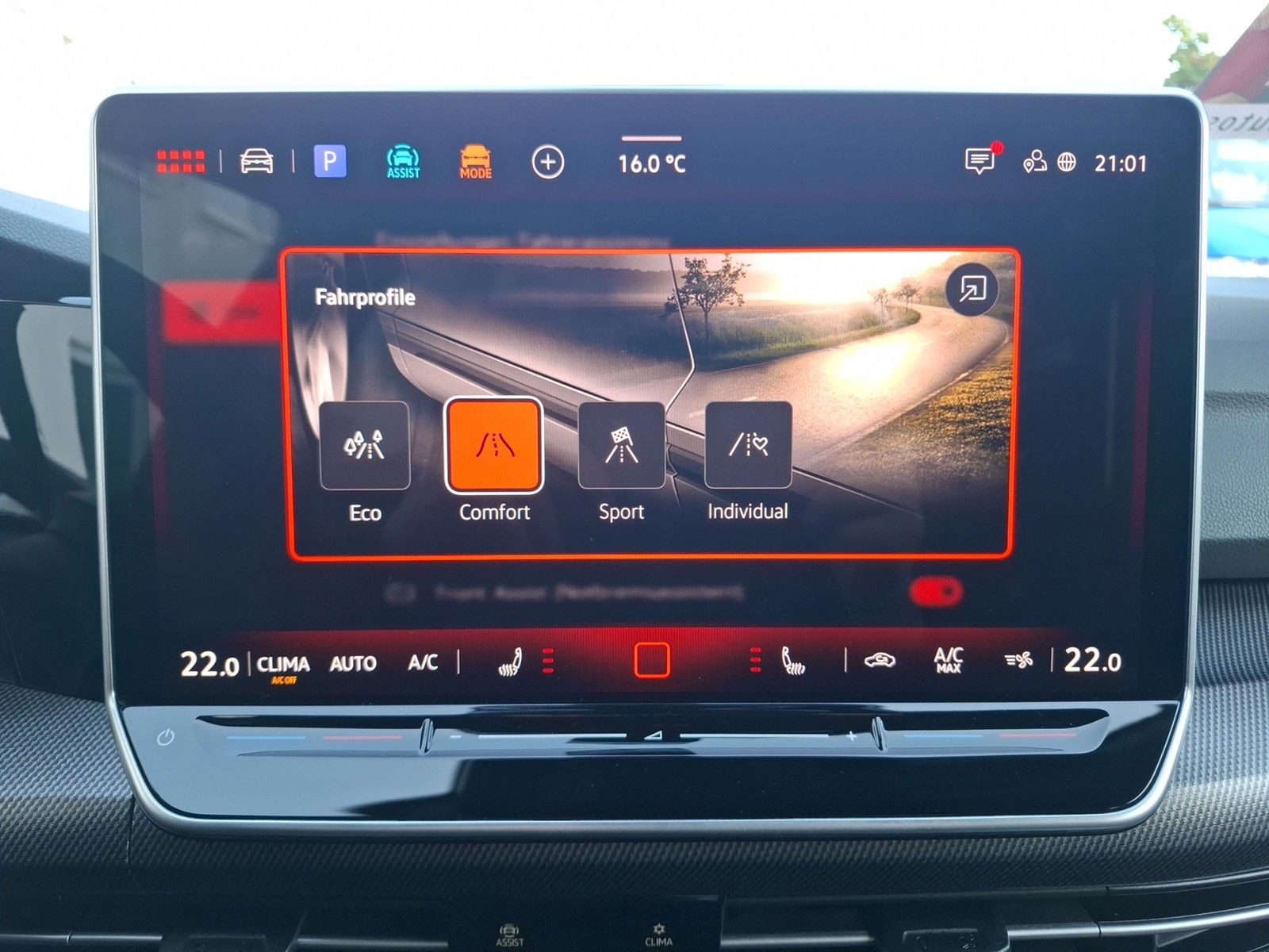 Fahrzeugabbildung Volkswagen Golf VIII GTI DSG LED CarPlay AID ACC RFK SH