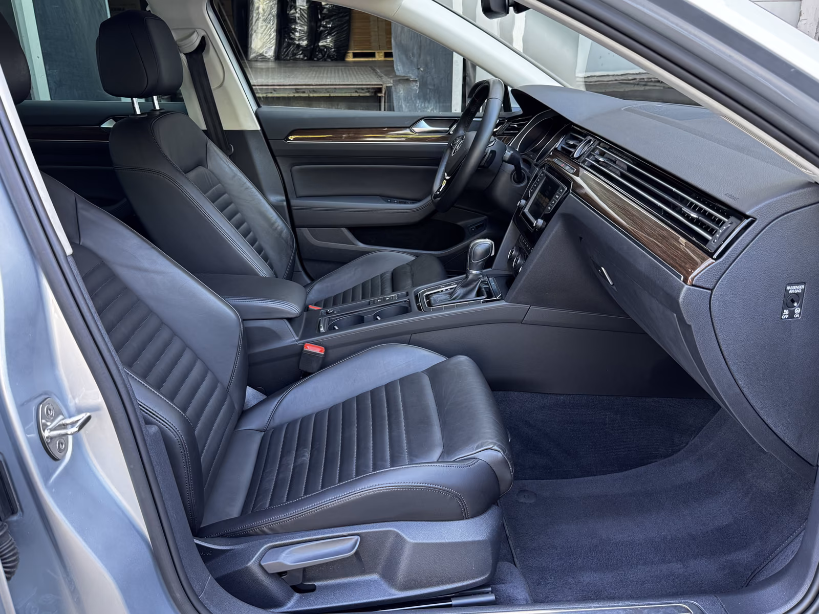 Volkswagen Passat Highline BI-Xenon ACC Kamera Navi Leder