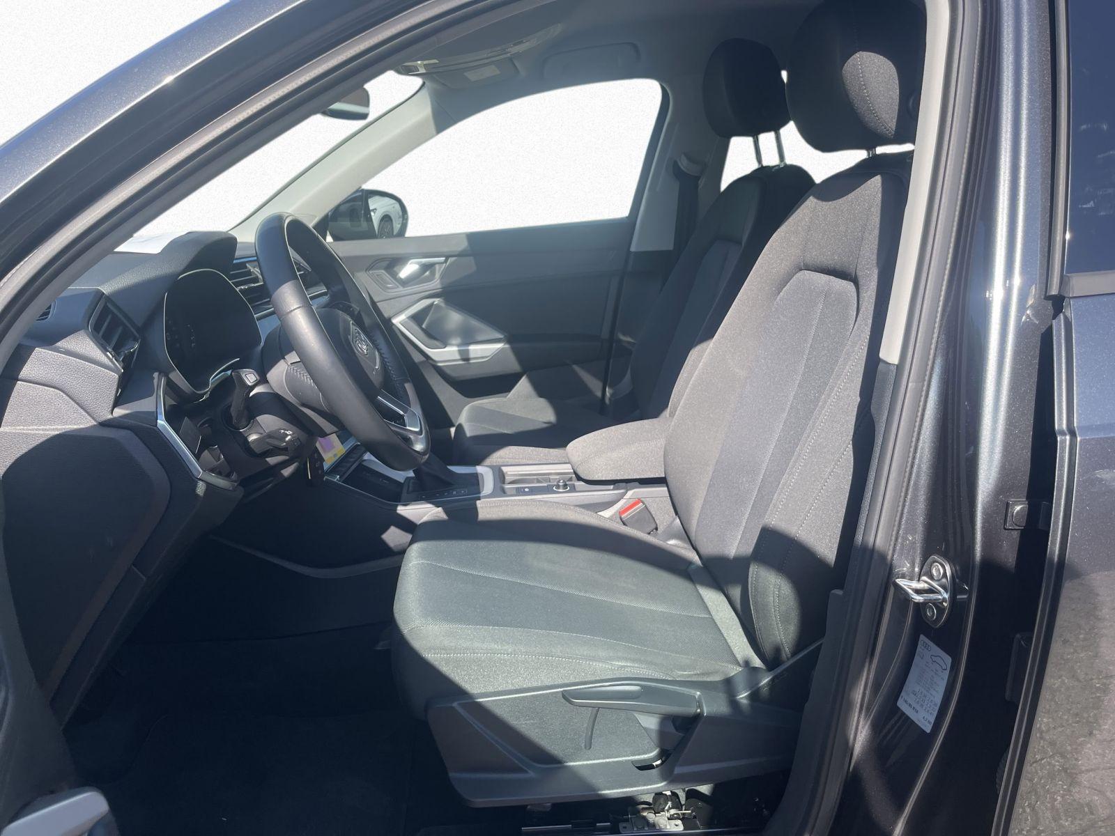 Audi Q3 SUV S line 35 TFSI 110KW DSG GRA LED AHK, миниатюра 9