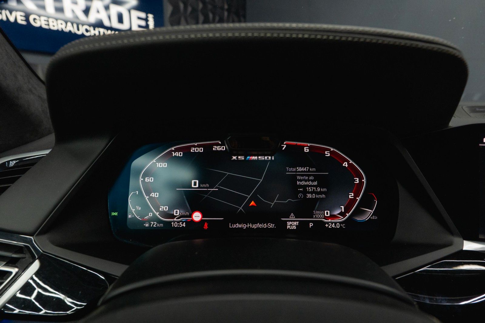 Fahrzeugabbildung BMW X5 M50i Shadow Line | ACC | Pano | Laser | Sky