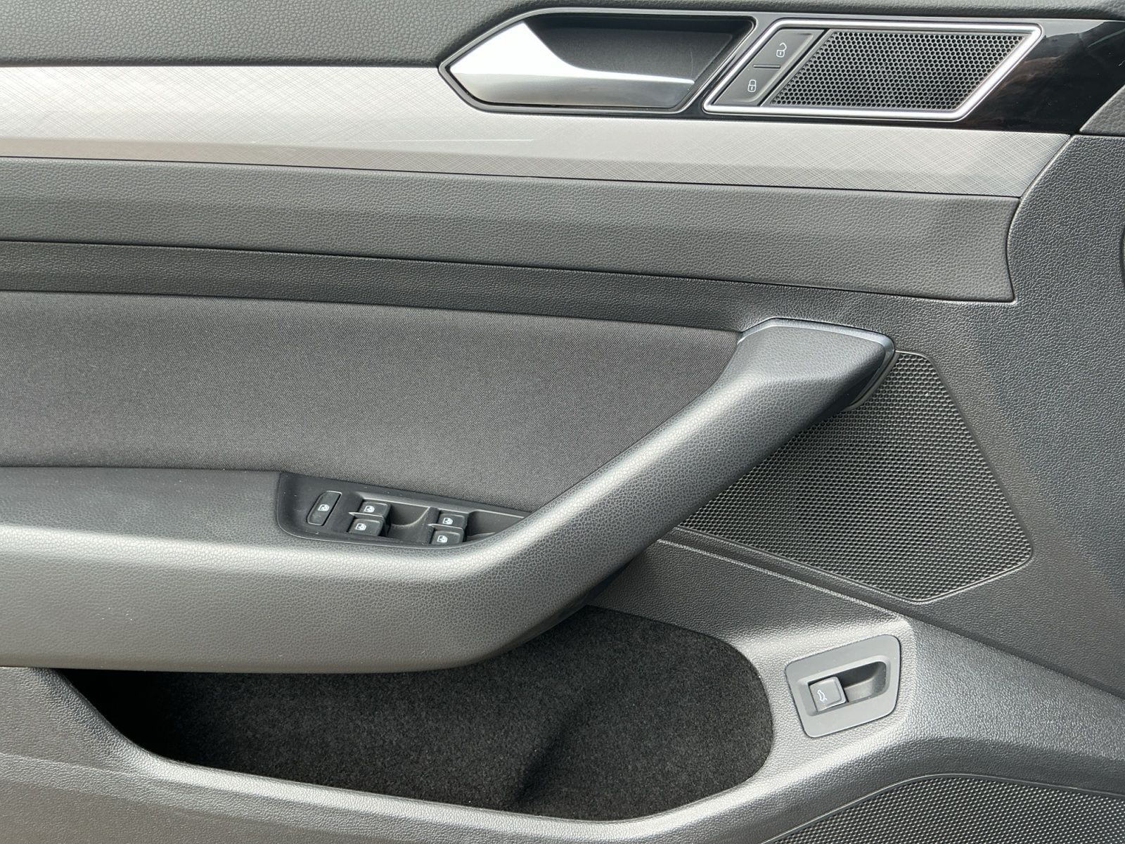 Volkswagen Passat Variant - Bild 15
