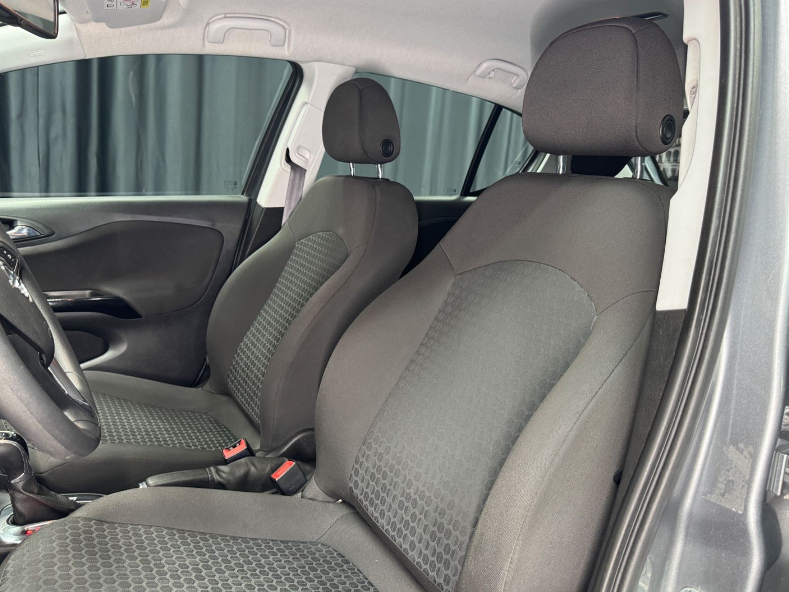 Fahrzeugabbildung Opel Corsa E Active ecoFlex|AUTOMATIK|NAV|TÜV 07/26|