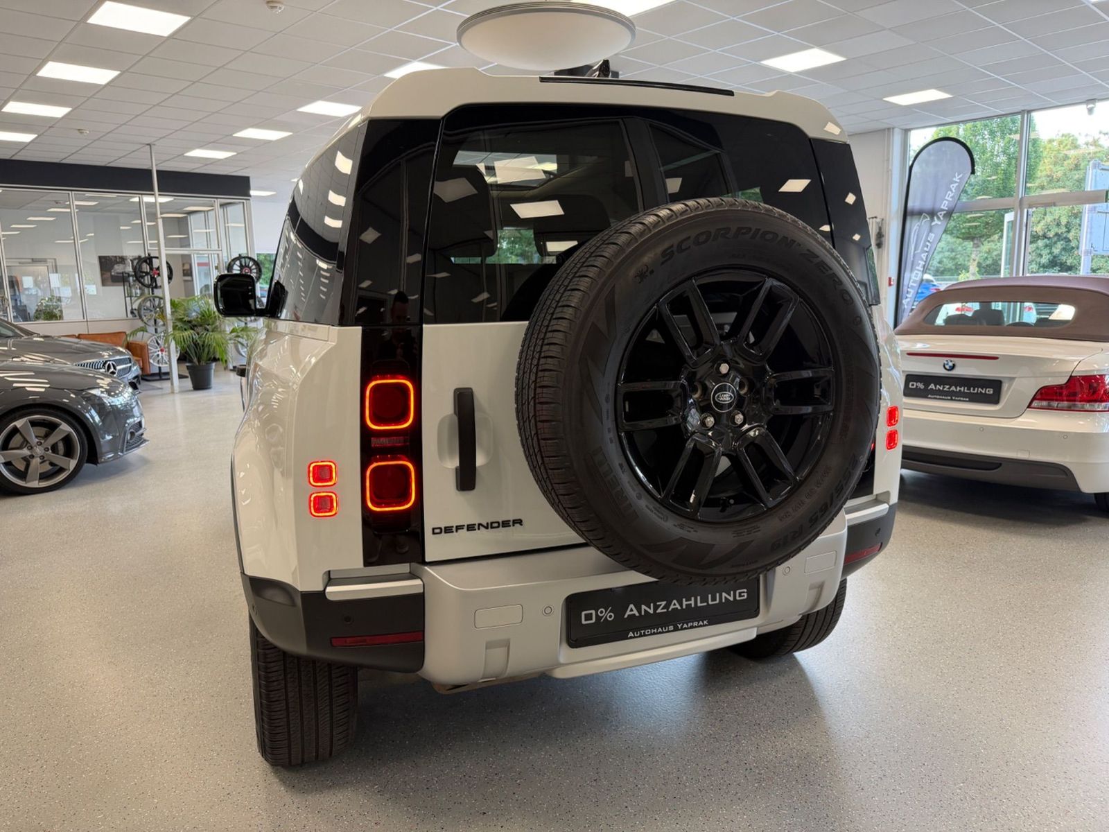 Land Rover Defender 90 3.0 D200|Faltdach|AHK|Design-P.|360° foto 15