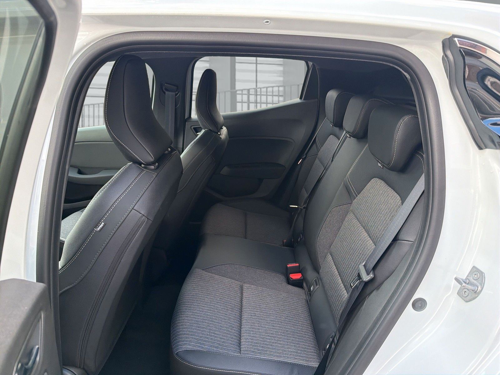 Mitsubishi Colt - Bild 15