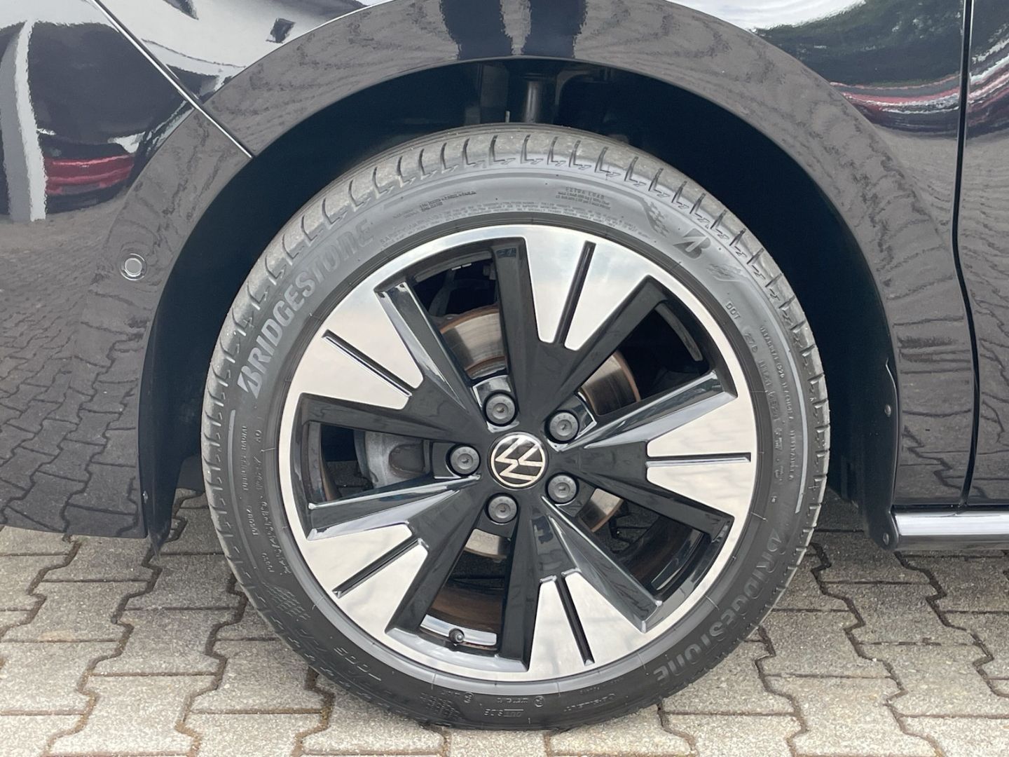 T7 Multivan 2.0 TDI Style lang AHK/Pano/Standhzg