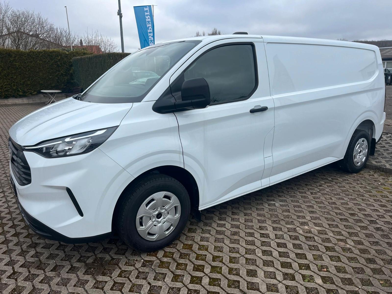 Ford Transit Custom,320,L2H1,150PS,Navi,AHK,Kamera